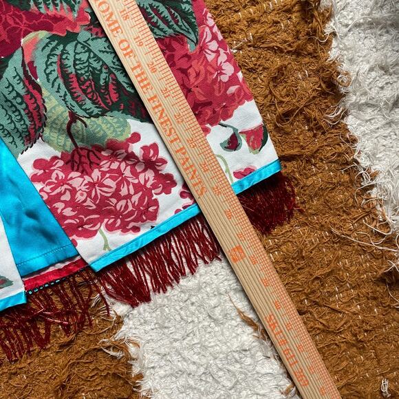 y2k Anthropologie Size 2 Beaded Tassel Hydrangea Skirt Floral White Red Glam - Picture 12 of 14